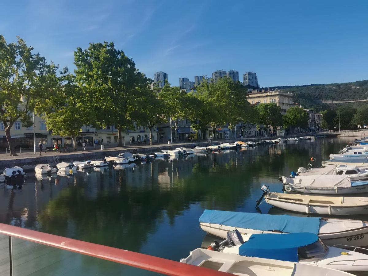 City Studio Market 5 - Rijeka Rent Bagian luar foto